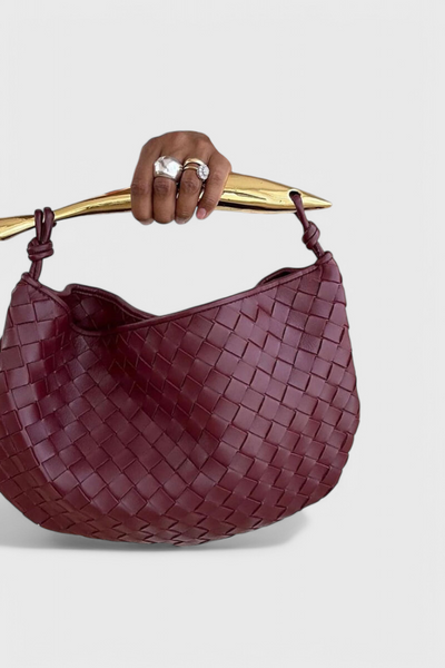 Gerda Bolso Woven con Asa Dorada.