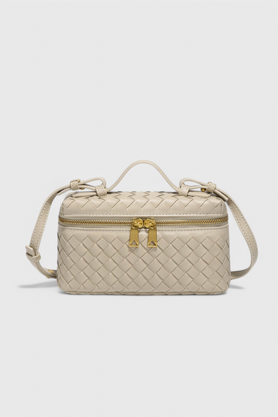 Milla Bolso Mini Woven con Accesorios Dorados.
