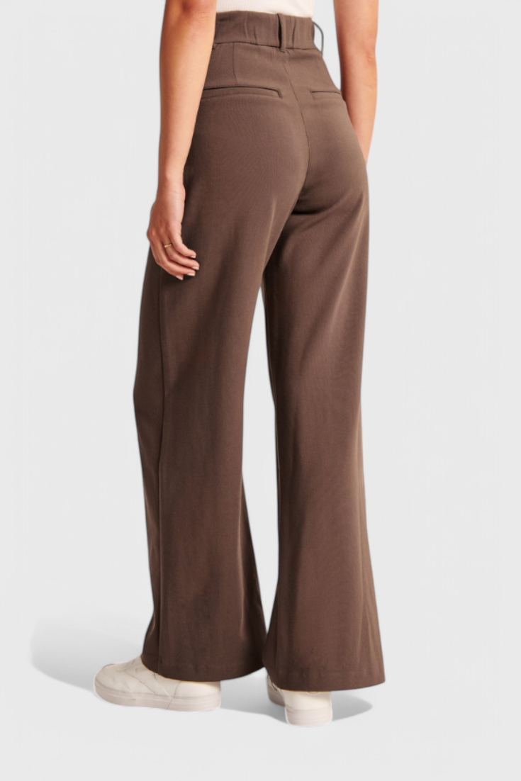 Tinashe Pantalones Tailored de Pierna Ancha.