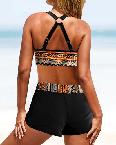 Bikinis de cintura alta con estampado geométrico.
