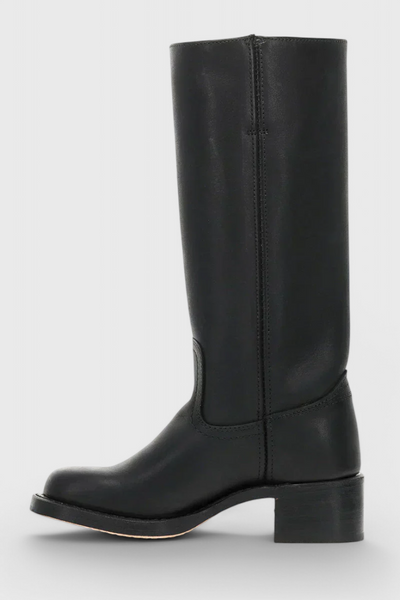 Grace Modern Classic Boots for All Season Use 