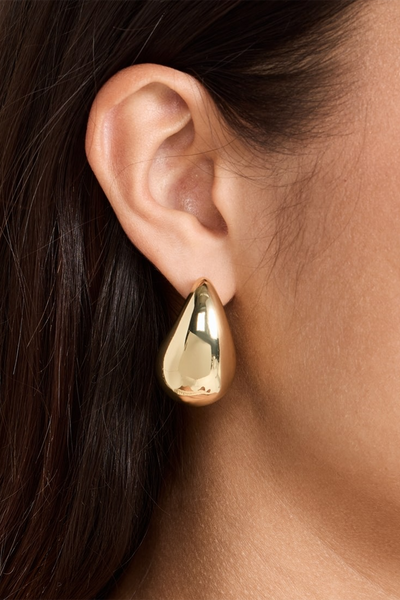 Pendientes Metálicos en Forma de Gota.