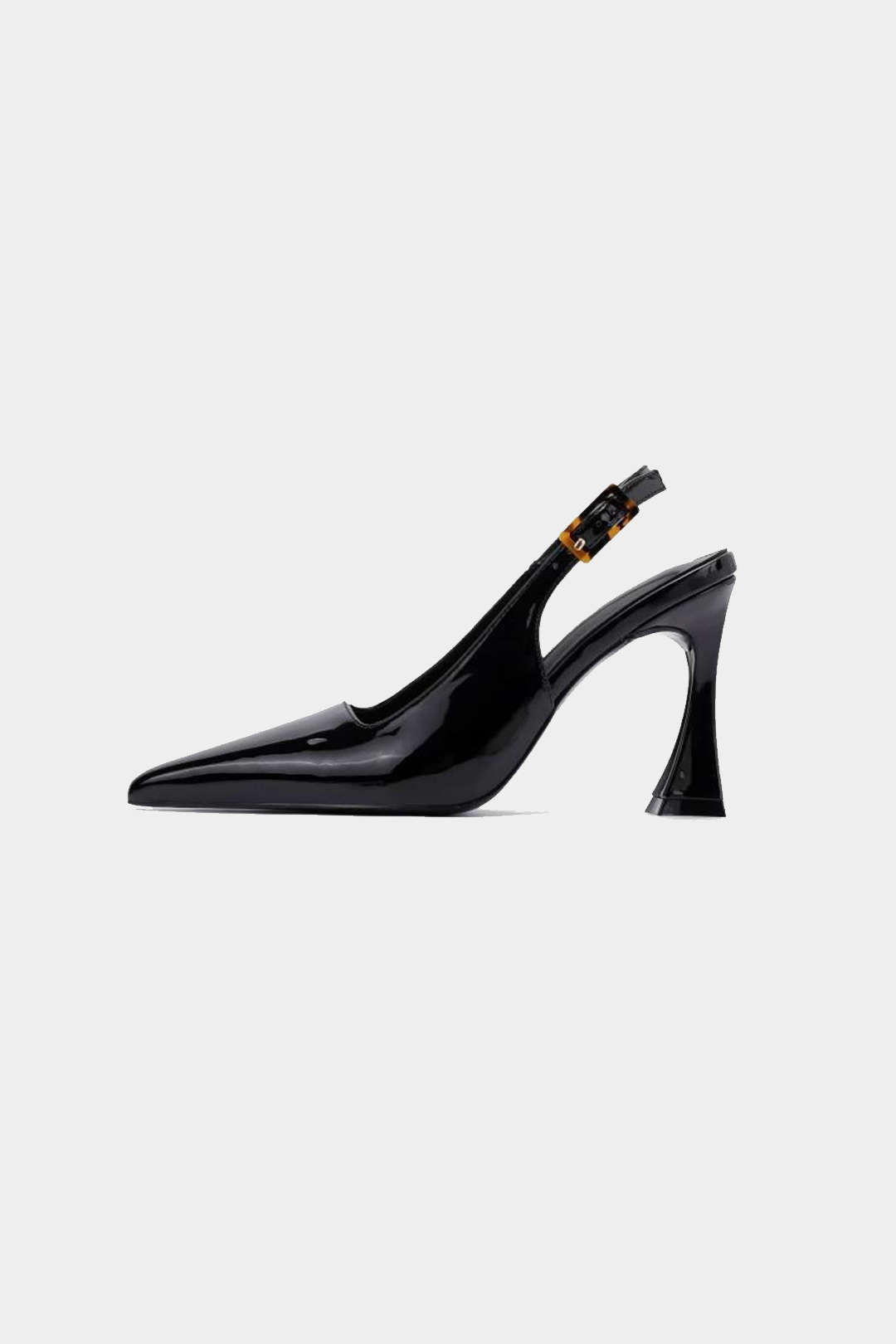 Tacones Puntudos de Cuero Sintético.