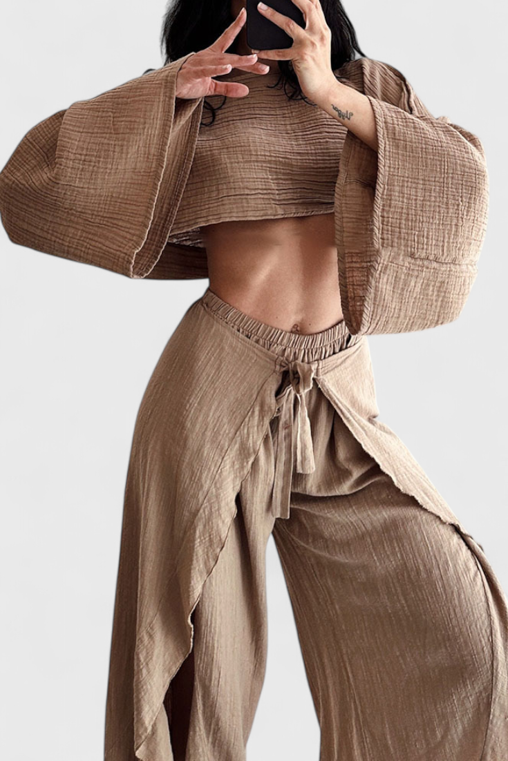 Elsie Conjunto Fluido con Kimono y Pantalón Cruzado.