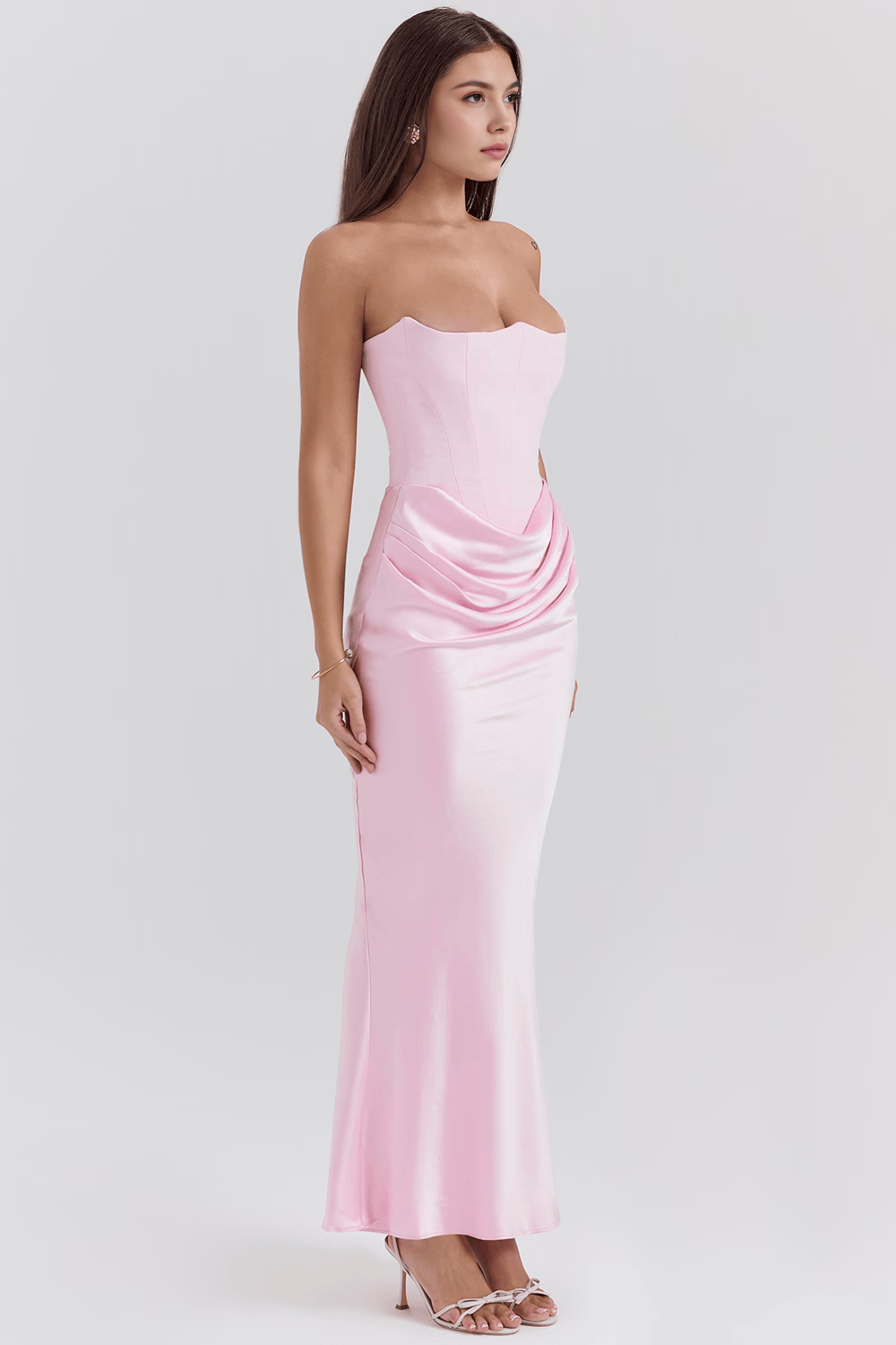 Serene - Vestido de satén.