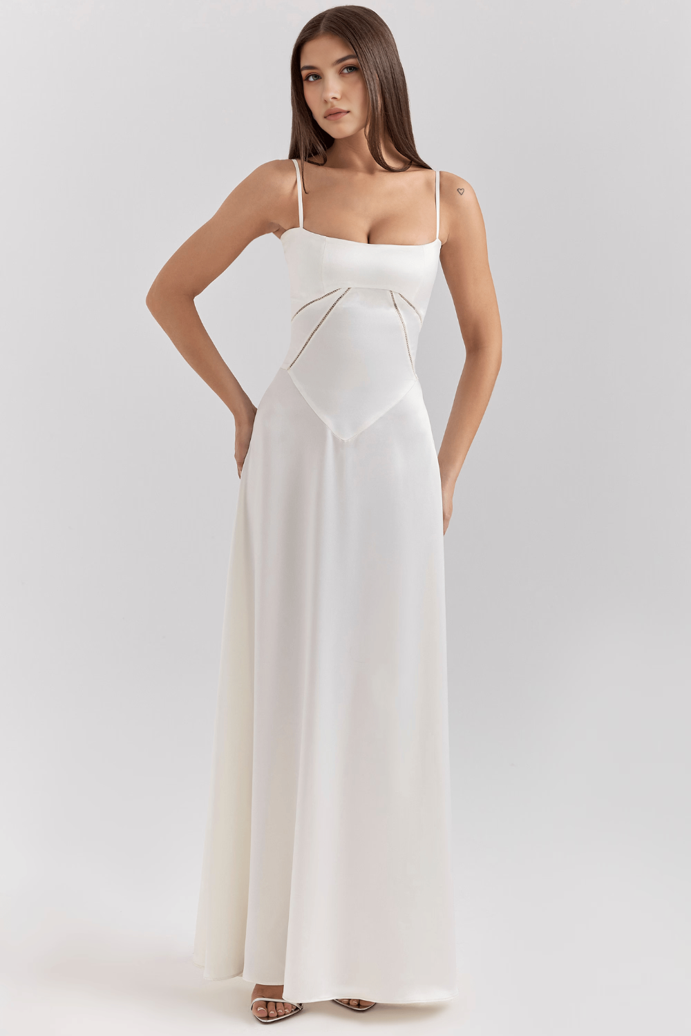 Noelle - Vestido de noche con escote tipo bustier.
