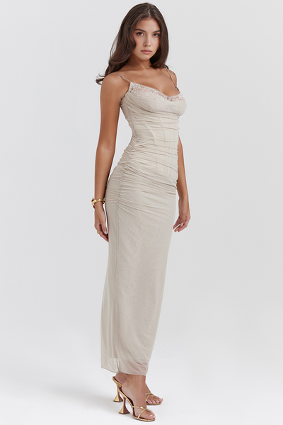 Aurelia - Vestido de malla con encaje.