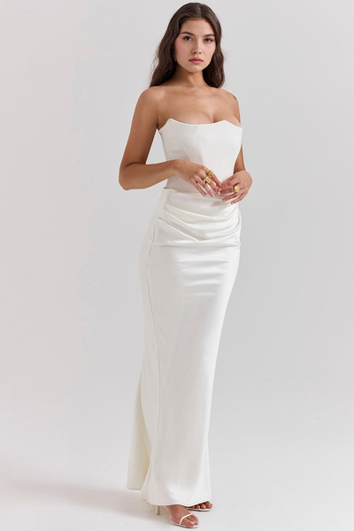 Serene - Vestido de satén.