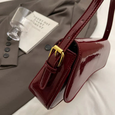 Saddie™ LEATHER BAG.