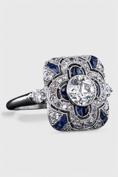 Anillo de Plata Vintage con Elegancia de Zirconia Azul.