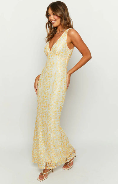 Juliana Vestido de Encaje.