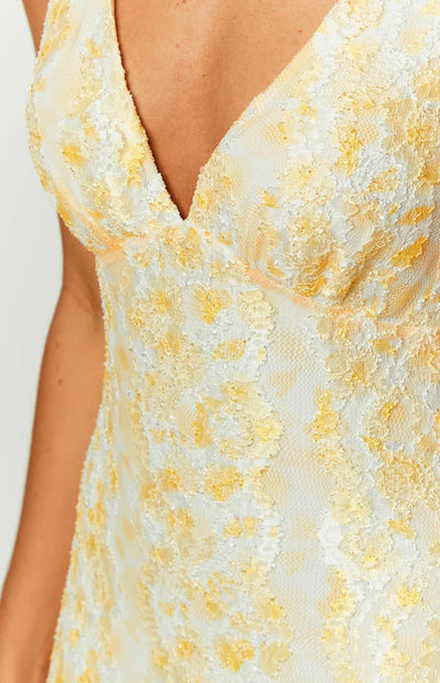 Juliana Vestido de Encaje.