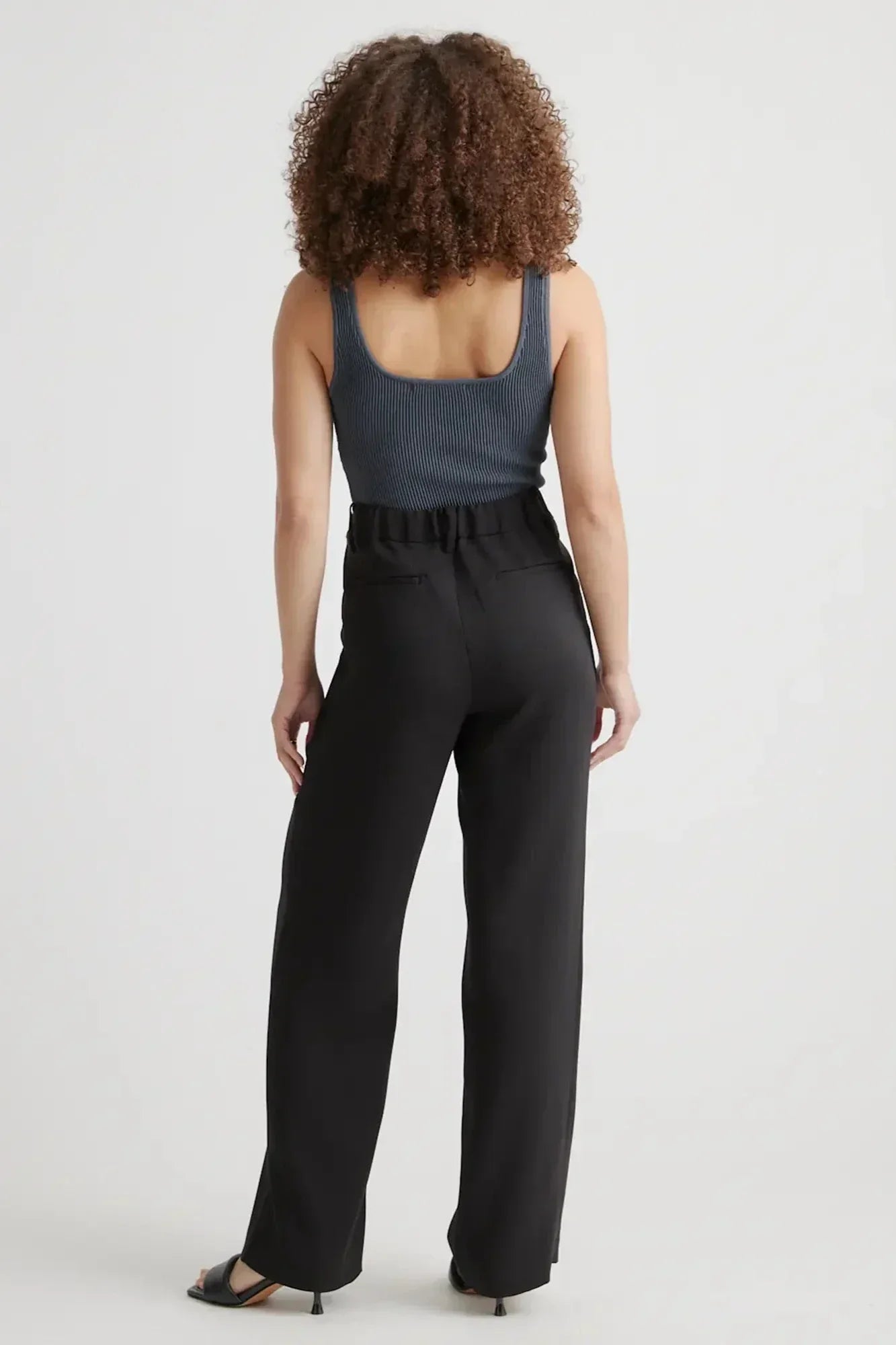 Tinashe Pantalones Tailored de Pierna Ancha.