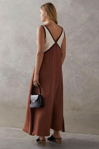 Vestido Midi Ágata.