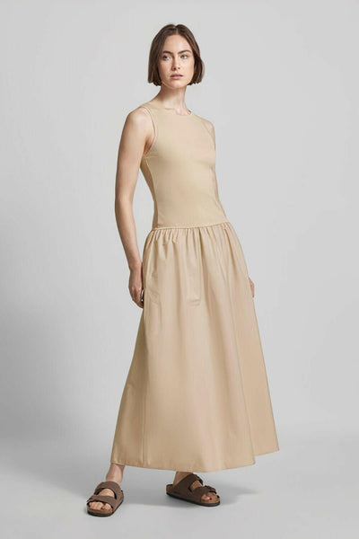 Vestido Midi Georgina Nude.