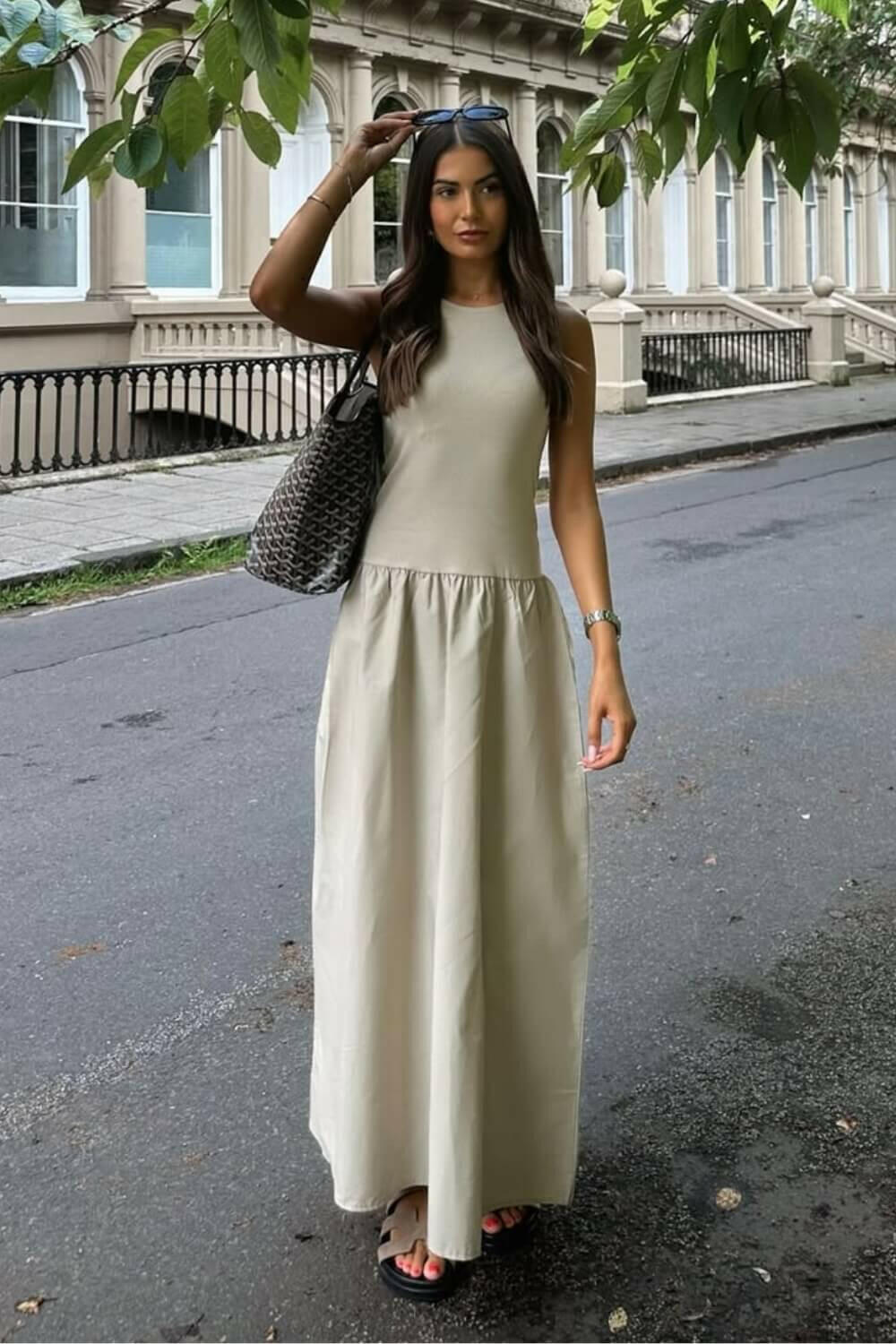 Vestido Midi Georgina Nude.