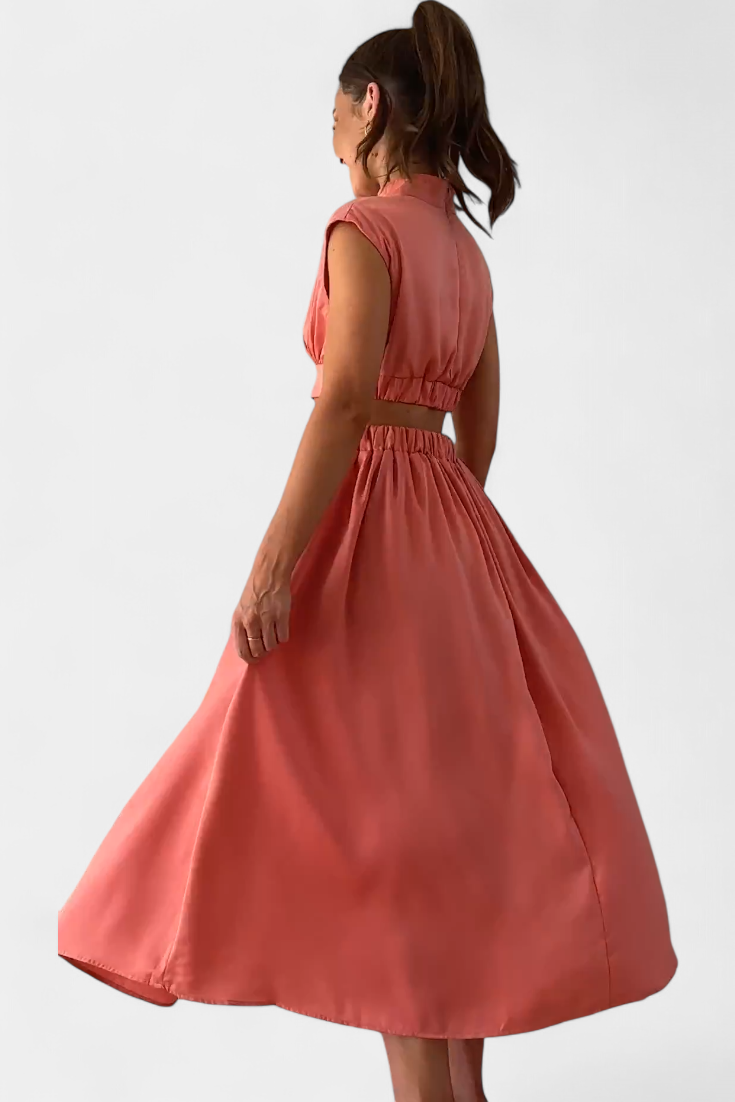 Jocelyn Conjunto de Vestido con Abertura Lateral.